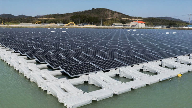 Dünyanın en büyük yüzer güneş enerjisi santrali 13 milyar 2,2GW ile Endonezya'da inşa edilecek