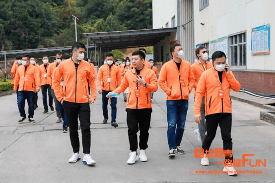 World of Jinjiang Youth Association külastas Songli akutehast