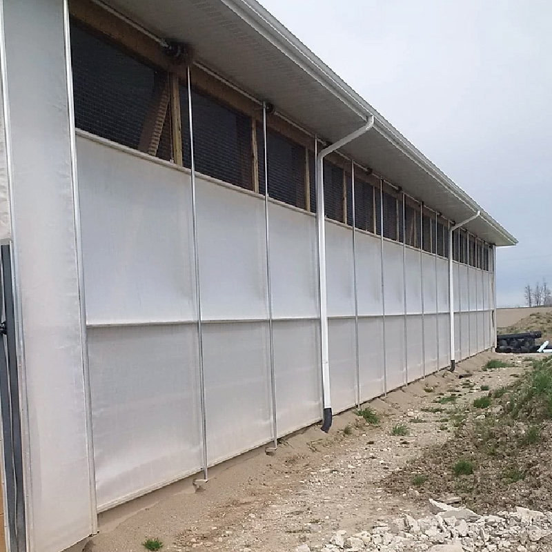 Roll Over Curtain for Natural Ventilation of Intensive Livestock