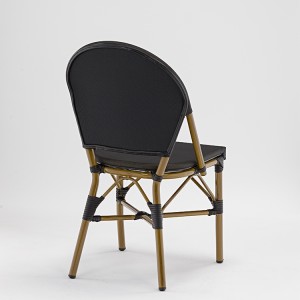 Cadeira negra apilable con pintura de bambú de tecido de patio