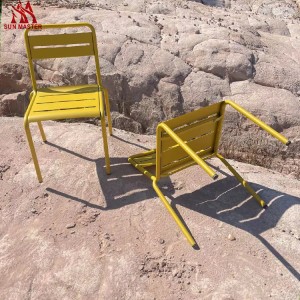 စက်မှုအလူမီနီယမ် ပေါ့ပါးသော Stackable Outdoor Chair