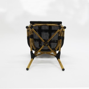 Krzesło z siatki do układania w stosy na zewnątrz