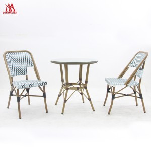 Vrtna pletena trpezarijska stolica od ratana