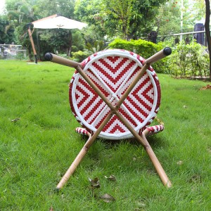 Krzesło bistro do jadalni z możliwością układania w stosy