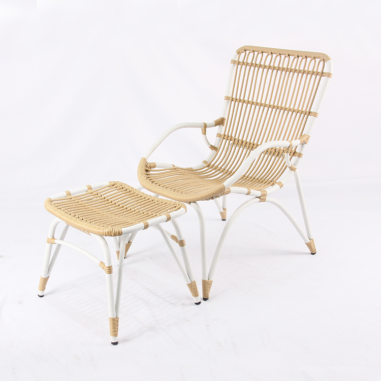 Sun Lounge Round Rattan Wicker Deck Chair Featured Image
