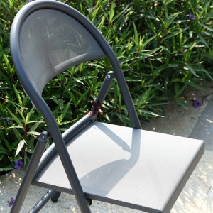 Chaise bistrot pliante en tissu technique de jardin