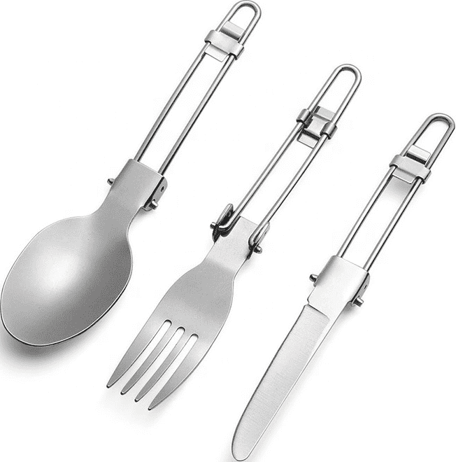 camping cutlery set ခေါက်နိုင်သော set သည် collapsible stainless steel case ဖြစ်သည်။