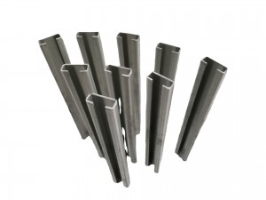 Travi d'acciaio di canali di tippu C galvanizati c purlin in acciaio strutturale in acciaio perforatu c purlin