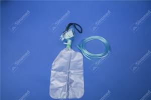 Sauerstoffmaske mit Reservoirbeutel