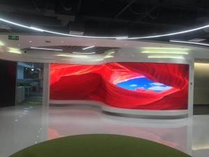 Indoor curved P2.5 flexible LED screen display for column wall