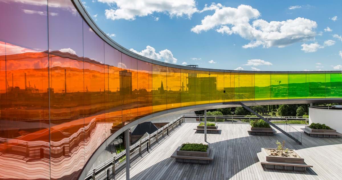 Bruk av Radiant Transparent LED-skjerm i kommersielle bygninger