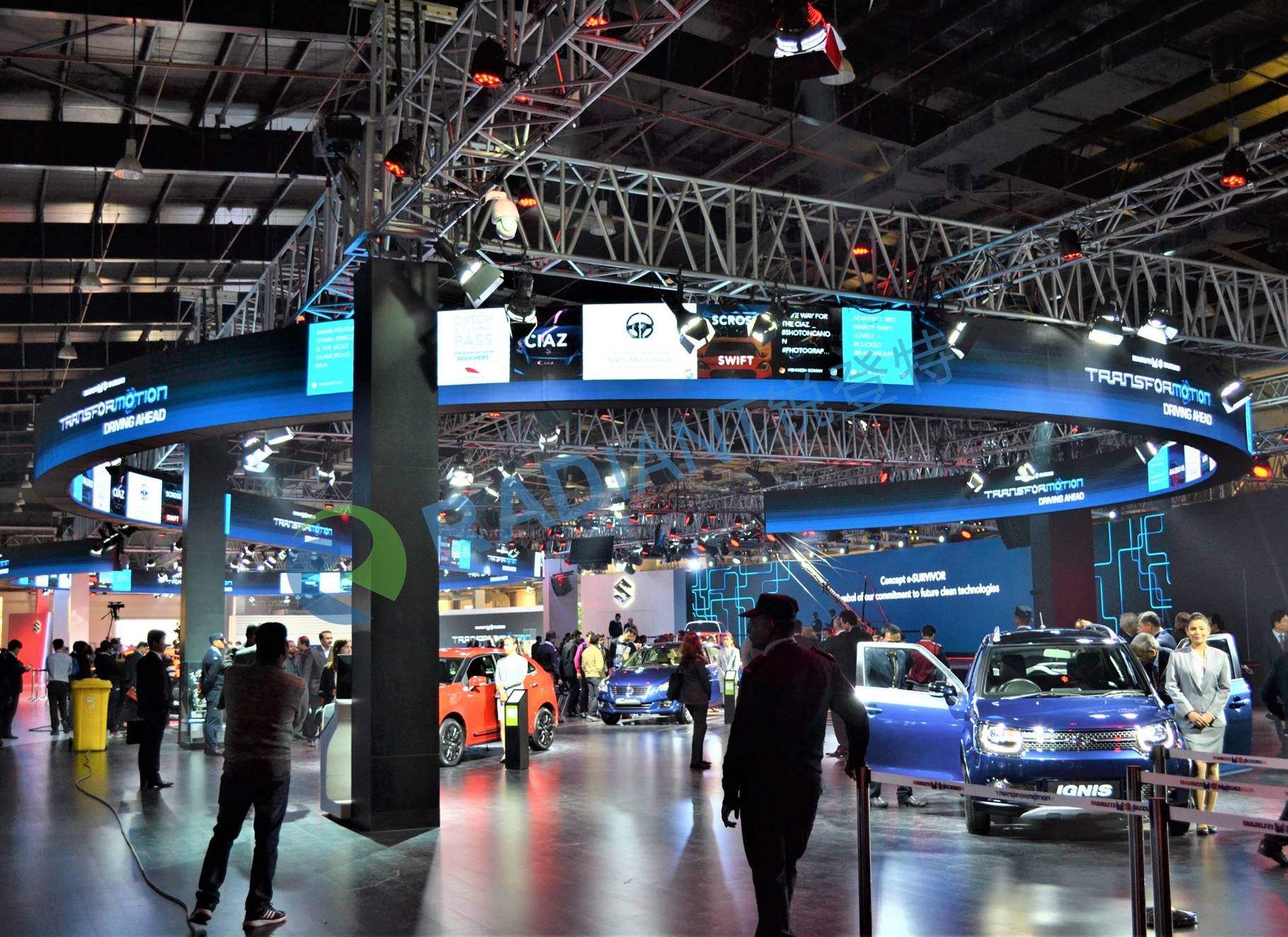 p4 flexible led screen for Exhibition; Round led screen for 4S Car shop