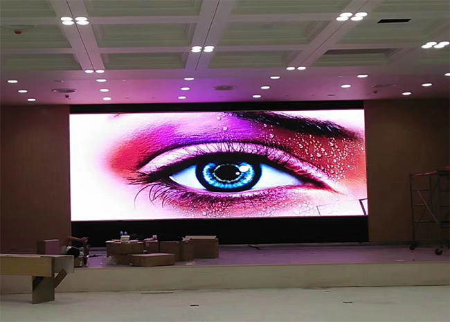 FPP1.56 LED-ekraan koosoleku videoseina jaoks sisekujunduse ja audiovisuaali jaoks