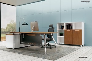 Ąžuoliniai biuro baldai L formos vadybininkas Stalas Medinis kompiuteris Biuro stalas su metalinėmis kojomis