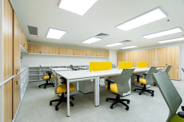 Good panel office furniture can create a high-value office space
