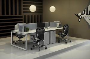 Персонализирана услуга за интериорен дизайн на офис работна станция на работното място
