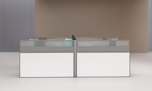Jauna ierašanās Darba stacija Biroja rakstāmgalda mēbeles Mūsdienīga darba koka galda dizaina biroja darbstacija