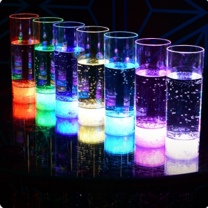 Cốc nhựa nhấp nháy LED RGB cho ly uống nước ở quán bar