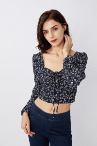 Professional Design Hot Sale Women Flare Sleeve Floral Printed Crop Top Blouse