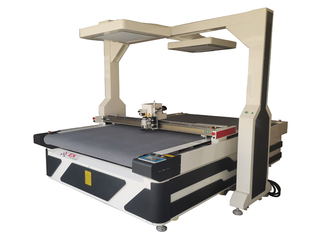 O que é a máquina de corte com faca oscilante CNC?
