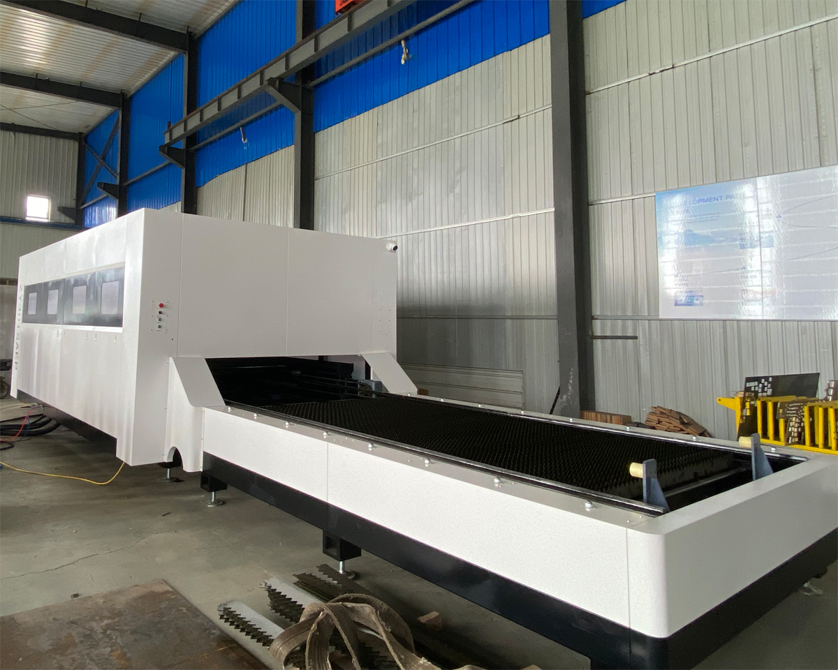 2024 newest design TEJ3015FD fiber laser cutting machine for SS CS with Double change flat working bed Featured Image