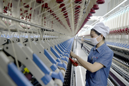 Harga tekstil buatan Tiongkok diperkirakan akan naik dalam beberapa minggu mendatang