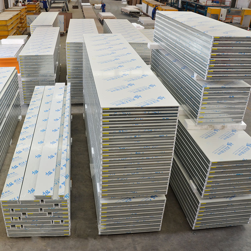 What Are The Advantages Of Cleanroom Sandwich Panel Over Color Steel Plate