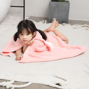 Coral Velvet Hooded Cloak Air Conditioning Blanket Home Absorbent Baby Bath Towel Gift Cloak Children’s Bathrobe