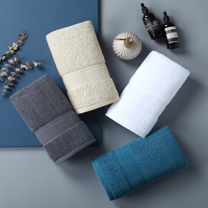 ពណ៌រឹងដែលមិនប៉ះពាល់ដល់បរិស្ថាន 100% Cotton Ultra absorbent កន្សែងងូតទឹកកប្បាសរបស់សណ្ឋាគារ CM9