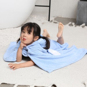 Coral Velvet Hooded Cloak Air Conditioning Blanket Home Absorbent Baby Bath Towel Gift Cloak Children’s Bathrobe