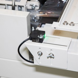 ZDJ-800 popieriaus plokščių formavimo mašina