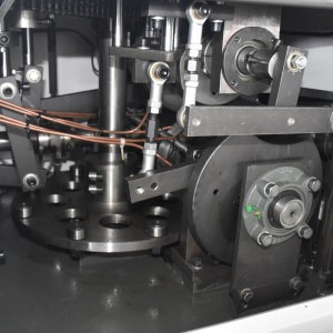 ZSW-688 интелигентна машина за формирање хартиени чинии со средна брзина