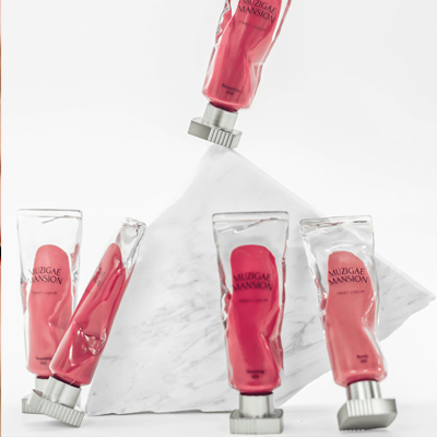 Can You Think of Cosmetics in the Shape of A “Transfusion Bag”?
