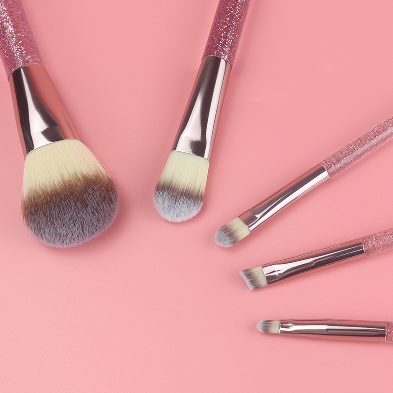 Mga Cosmetics Brushes Propesyonal nga Concealers Mga anino sa mata Blush Makeup Brushes Set Pribado nga Label