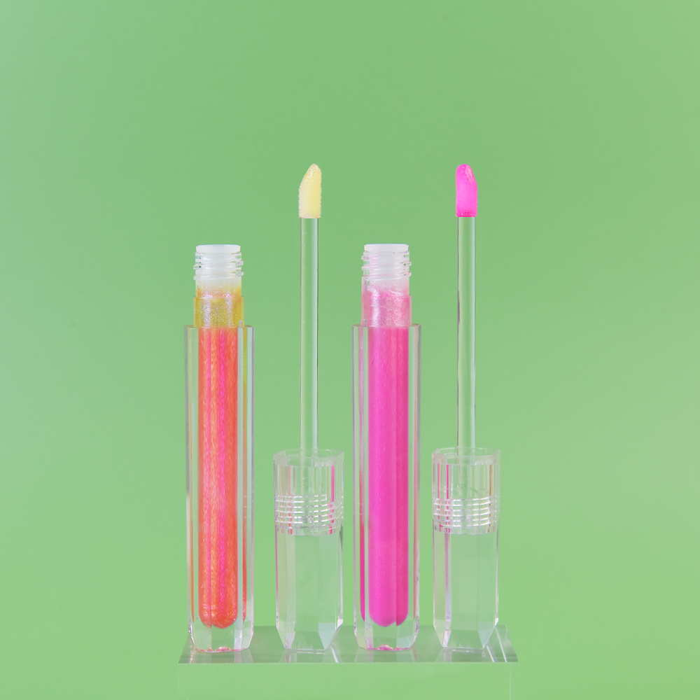 Kustom Iridescent Crystal Lip Gloss kanggo Mesmerizing Lip Glow