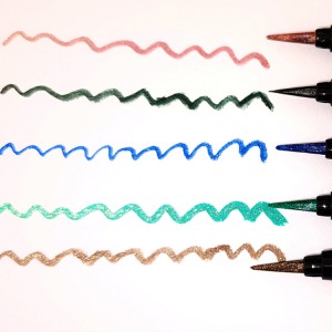 Fornitori di penne per eyeliner liquidi multicolori 5C Eyeliner Shimmer Smudgeproof
