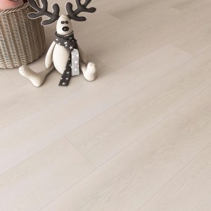 Populära golv med styv kärna i vitt trä