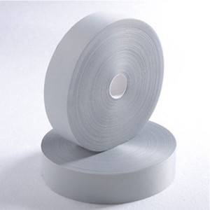 Fabricante de alta calidade personalizado 5 cm de ancho plancha en calor adhesivo de transferencia de prensa cinta reflectante segmentada para roupa