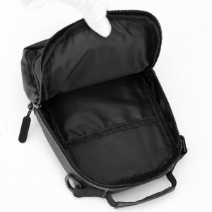 ओमास्का फैक्ट्री कस्टमाइज़ स्लिंग बैग आपूर्तिकर्ता HS1100-09 फैक्ट्री थोक फैशन कोरियाई शोल्डर क्रॉसबॉडी पुरुष स्लिंग बैग