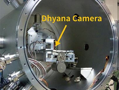 Synchrotron beamline chamber