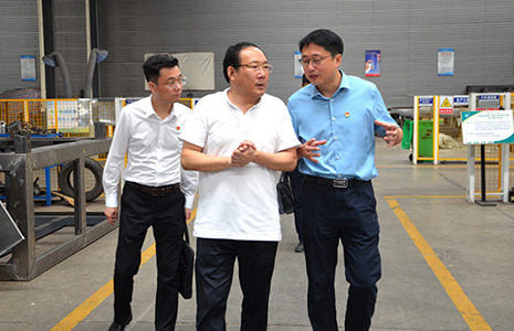 Yandu rajono komiteto sekretoriaus pavaduotojas Liu Yuan lankėsi mūsų įmonėje