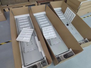 all in one led street light with big lifepo4 battery 30W 40W 50W