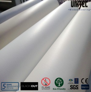 China URB35 PVC Fiberglass Roller Blackout Shade Blinds Fabric