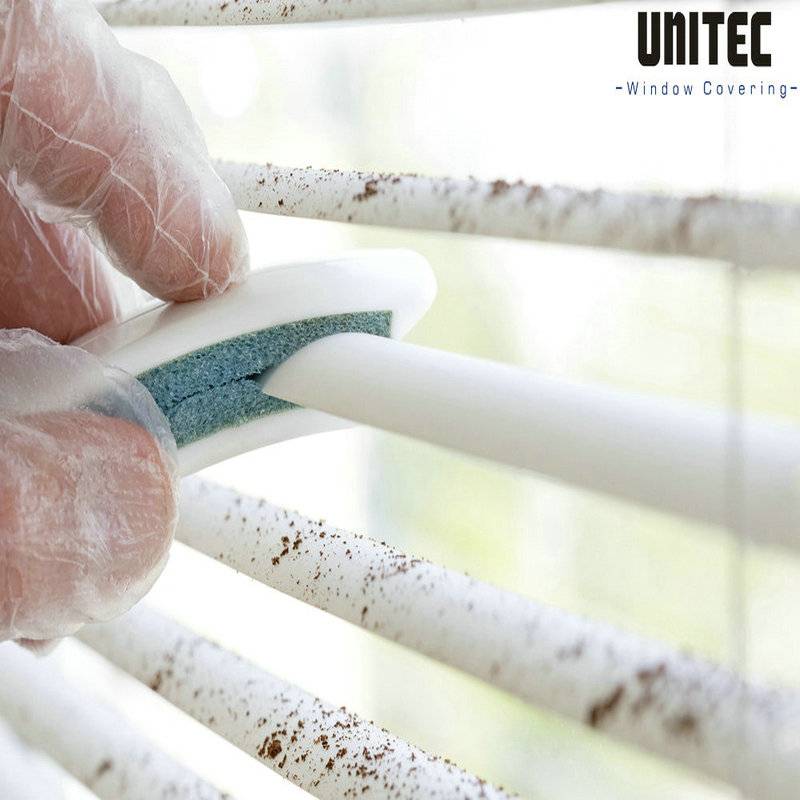 El cuidado de las telas de las persianas enrollables: ¿cómo limpiarlas y cómo lavarlas?