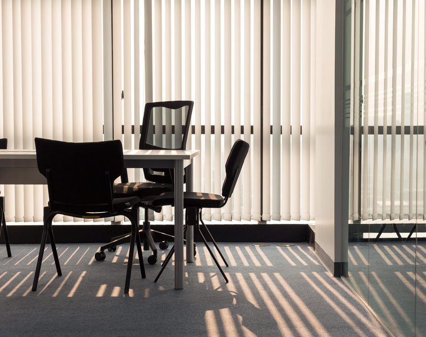 What kind of roller blind fabric should you choose for your office