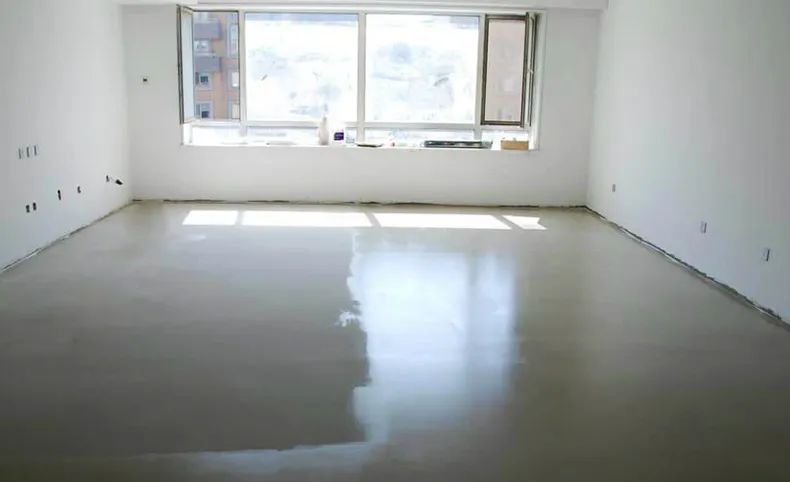 Before paving floor heating, must the floor be leveled first?