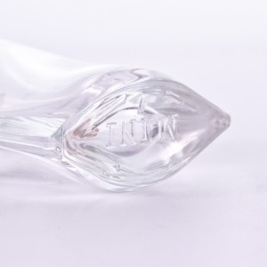Wholesale customization 30ml Empty Perfume Bottle Luxury Acrylic Perfume Cap pink Spray pump glass bottle