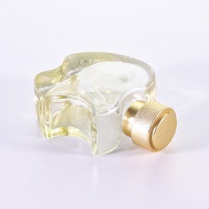 The luxurious high-end apple shaped 30 ml 50 ml 100ml perfume bottle can be customized in size and color.logo