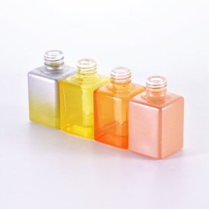 15ml 30ml 50ml 100ml Stained Glass Thick Bottom Square Glass Bottles for Essential Oil and Serum