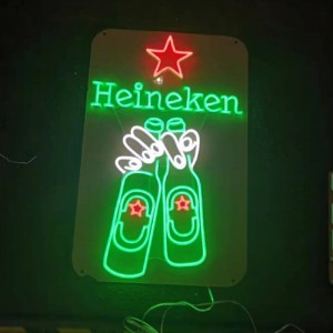 Neon 2 dan arweiniad arferiad cwrw Heineken